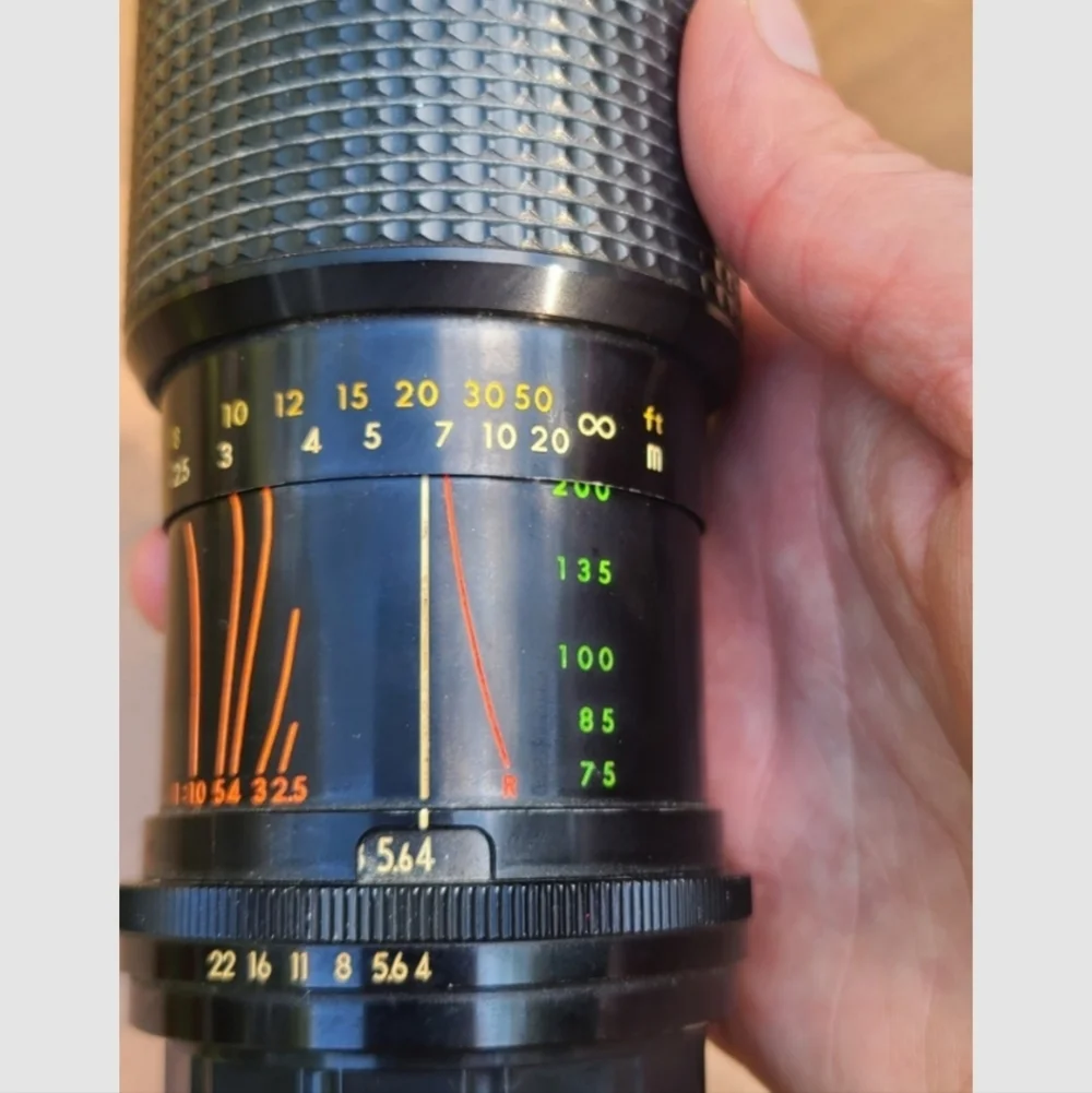 Vintage Nikura 75-200 mm 1:4 Manual Focus Zoom Lens With Case made in Korea